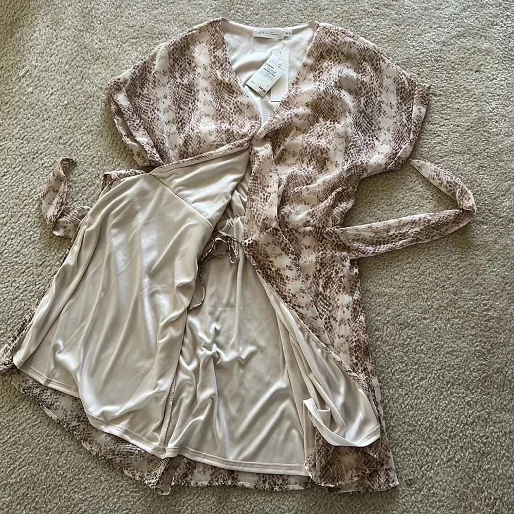 NWT All In Favor blush snakeskin wrap mini dress - Picture 10 of 11